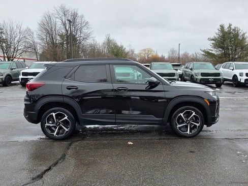 Used 2022 Chevrolet TrailBlazer RS w/ Technology Package image 9