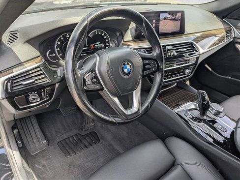 Used 2019 BMW 530e w/ Convenience Package RWD image 10
