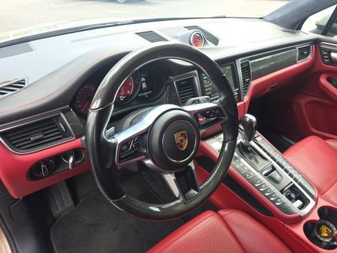 Used 2016 Porsche Macan Turbo AWD/4WD image 6