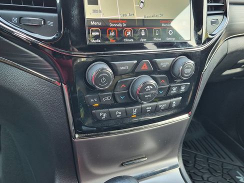 Used 2020 Jeep Grand Cherokee Limited X AWD/4WD image 18