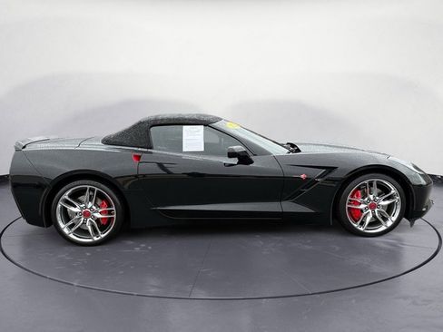Used 2015 Chevrolet Corvette Stingray Z51 w/ 3LT Preferred Equipment Group image 12