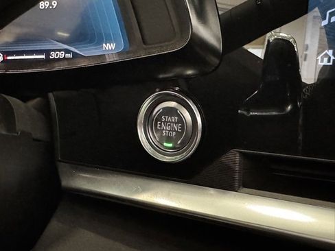 Used 2025 Chevrolet Corvette Stingray image 22