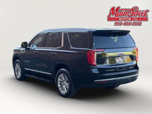 Used 2023 GMC Yukon SLT w/ SLT Luxury Package AWD/4WD image 5