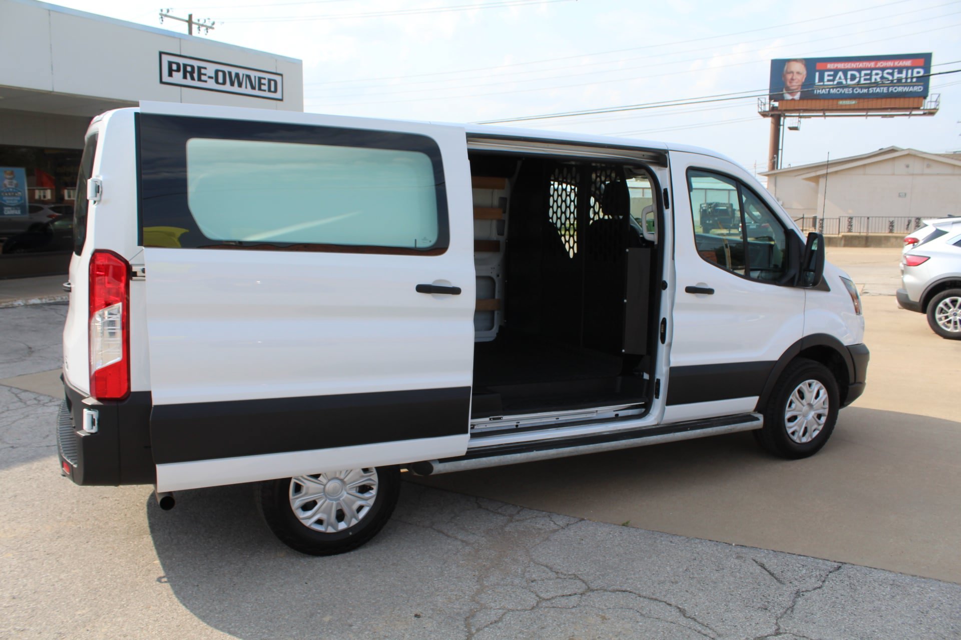 Used 2025 Ford Transit 250 Low Roof w/ Exterior Upgrade Package RWD image 21