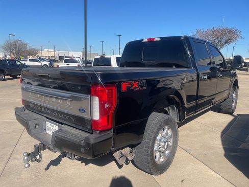 Used 2017 Ford F350 Platinum w/ Platinum Ultimate Package image 5