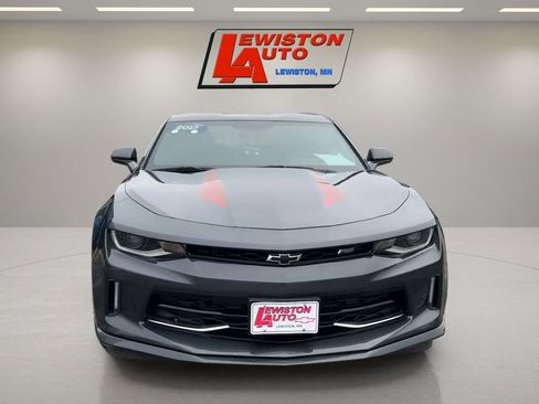 Used 2017 Chevrolet Camaro LT RWD image 8