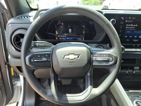 Used 2023 Chevrolet Colorado W/T AWD/4WD image 25
