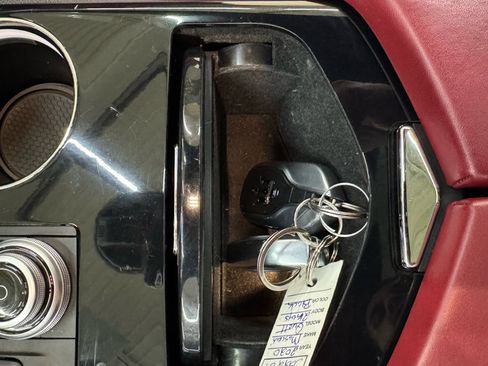 Used 2020 Maserati Quattroporte S image 32