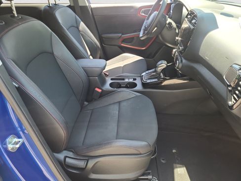 Used 2023 Kia Soul GT-Line w/ GT-Line Technology Package FWD image 21