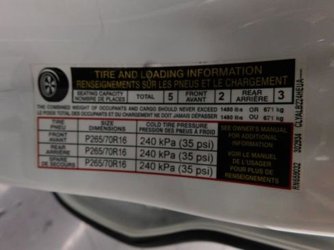 Used 2024 Nissan Frontier SV image 30