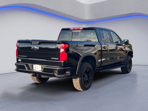 Used 2025 Chevrolet Silverado 1500 ZR2 w/ Technology Package image 10