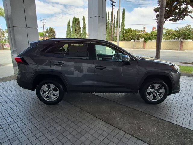 Used 2025 Toyota RAV4 XLE FWD image 4