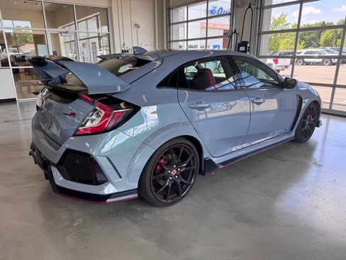 Used 2019 Honda Civic Type R image 4