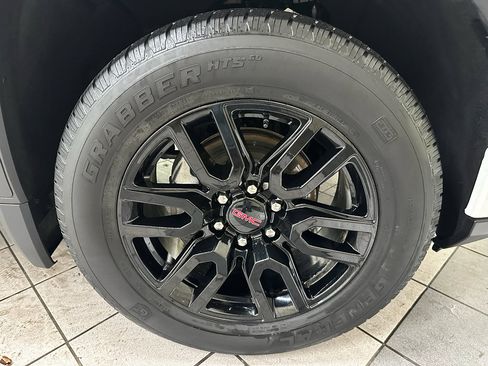 Used 2023 GMC Sierra 1500 Pro w/ Graphite Edition image 17