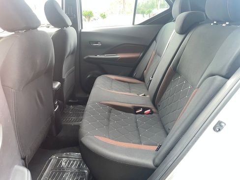 Used 2020 Nissan Kicks SR image 25