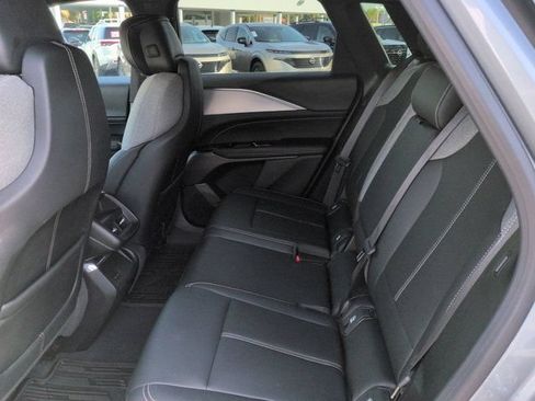 Used 2024 Cadillac Lyriq Tech RWD image 14