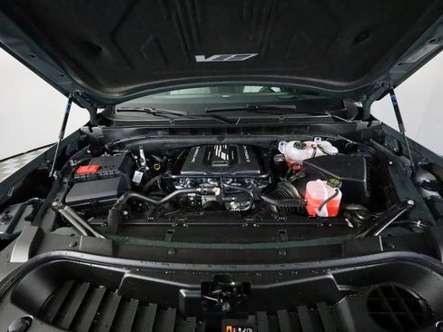 Used 2025 Cadillac Escalade V w/ LPO, ONYX Package image 45