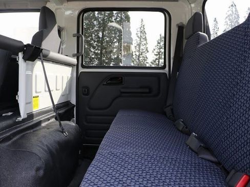 New 2025 Chevrolet Low Cab Forward image 18