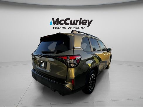 New 2026 Subaru Forester Premium image 3