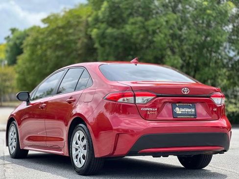 Used 2020 Toyota Corolla LE FWD image 7