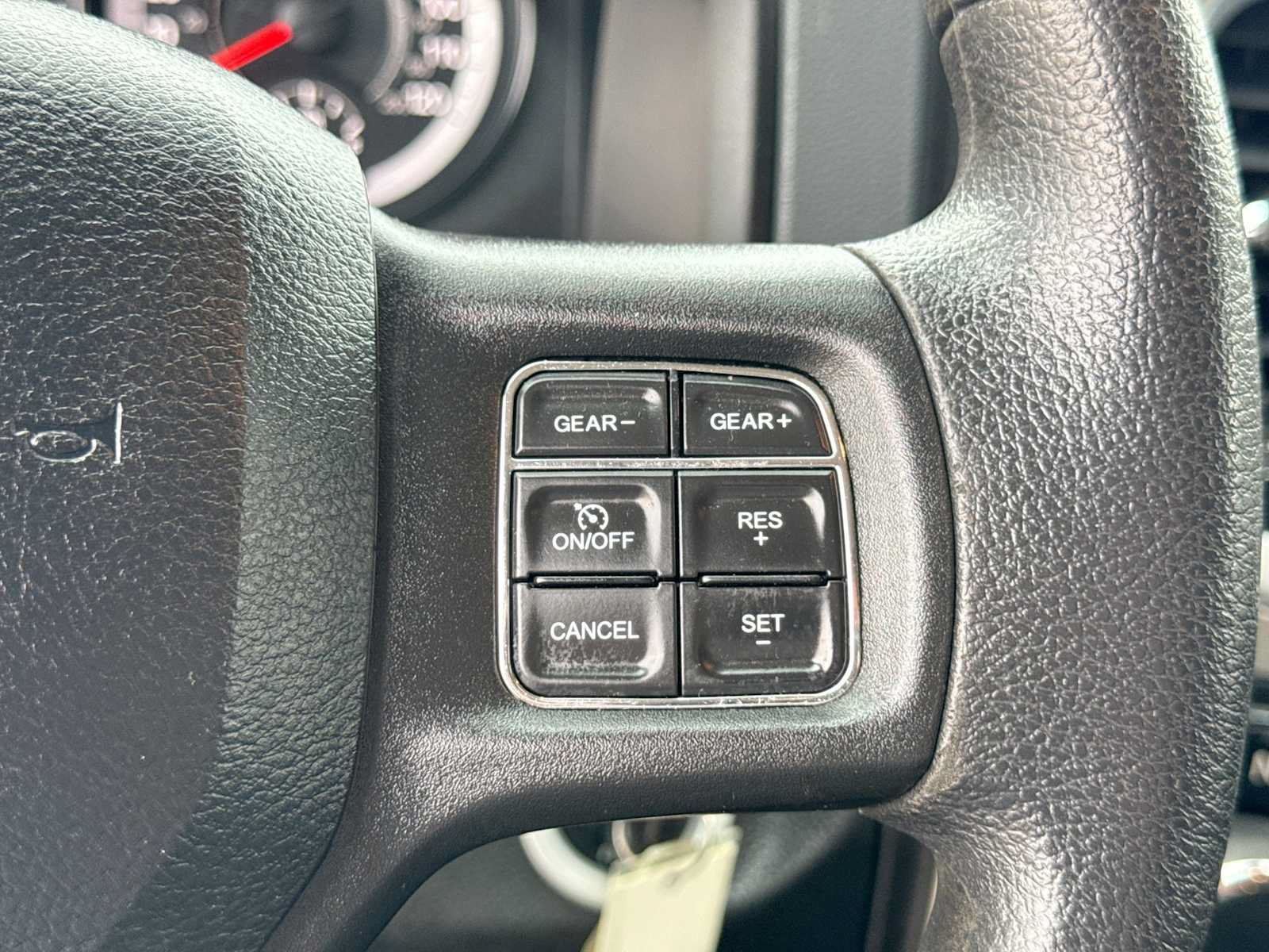 Used 2019 RAM 1500 Classic SLT AWD/4WD image 23