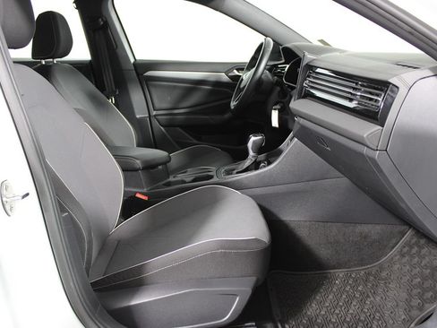 Used 2025 Volkswagen Jetta Sport FWD image 10