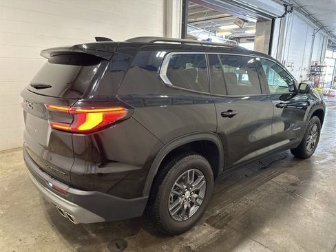 Used 2025 GMC Acadia Elevation image 4