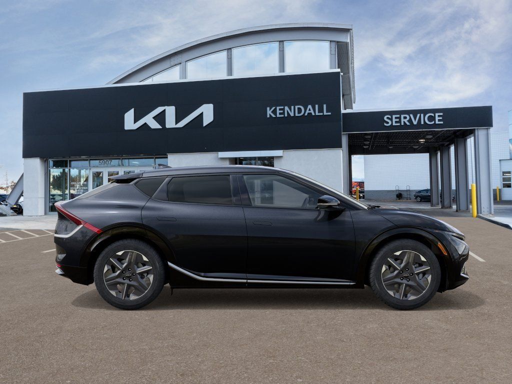 New 2026 Kia EV6 Light AWD/4WD image 7