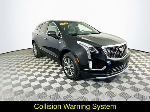 Used 2022 Cadillac XT5 Premium Luxury w/ Technology Package image 3