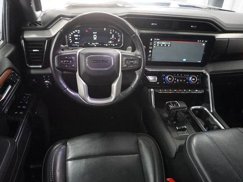 Used 2023 GMC Sierra 1500 Denali AWD/4WD image 17