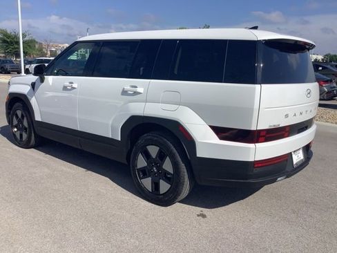 Certified 2026 Hyundai Santa Fe SE image 9