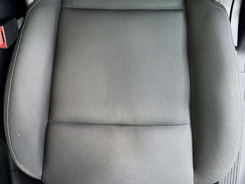 Used 2023 Nissan Rogue S AWD/4WD image 18