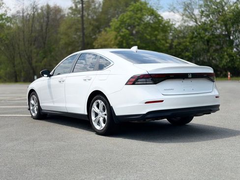 Used 2023 Honda Accord LX image 4