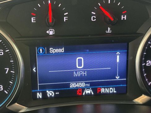 Certified 2020 Chevrolet Equinox LT w/ LPO, Floor Liner Package image 30