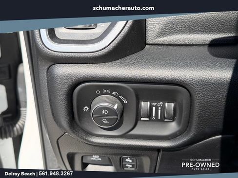 Used 2020 RAM 1500 Laramie RWD image 28