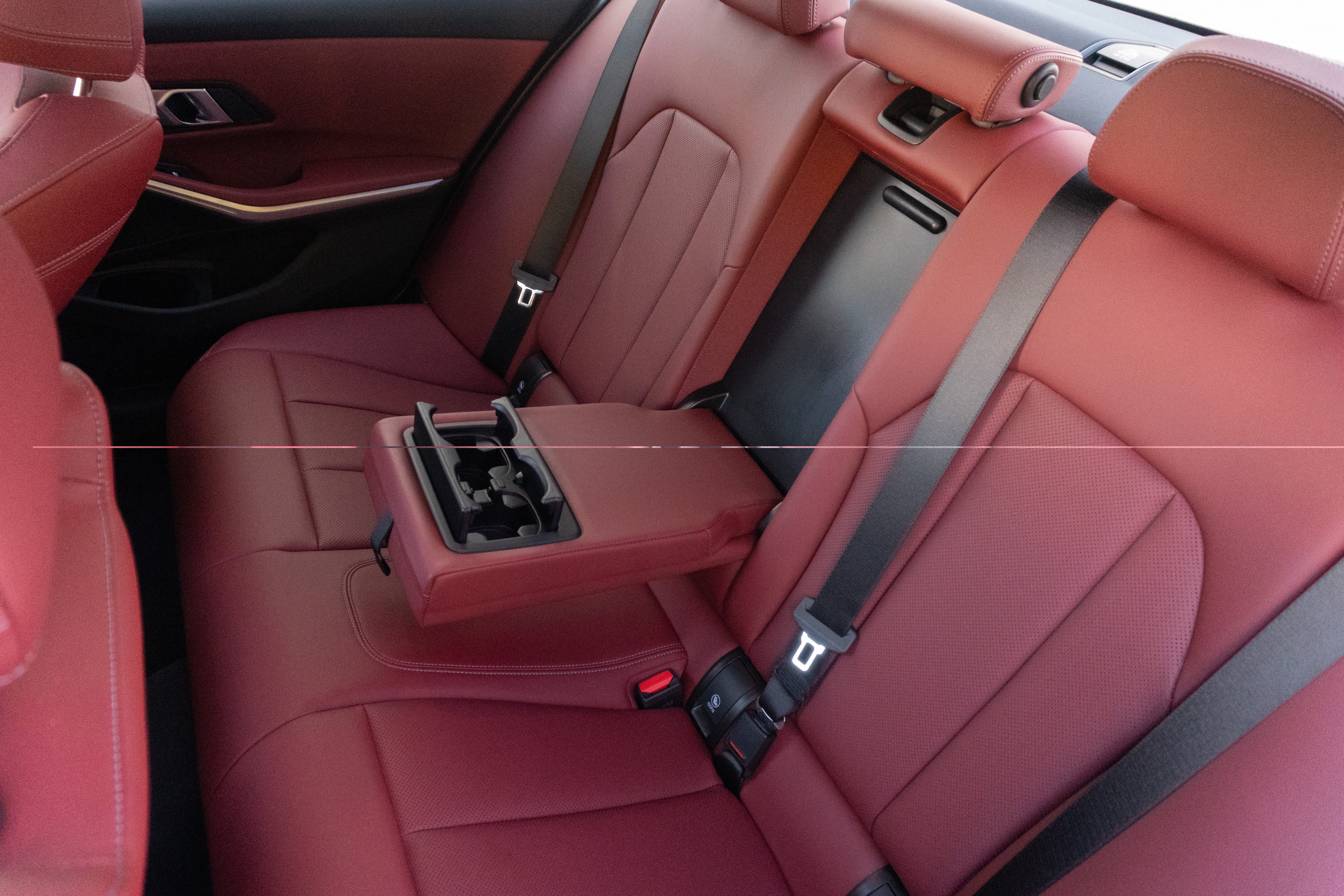 Certified 2025 BMW 330i Sedan RWD image 33