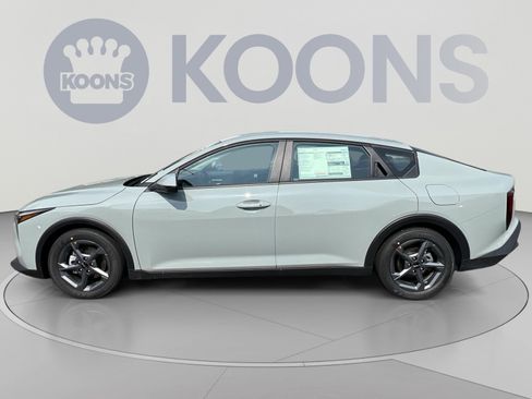 New 2026 Kia K4 FWD image 2