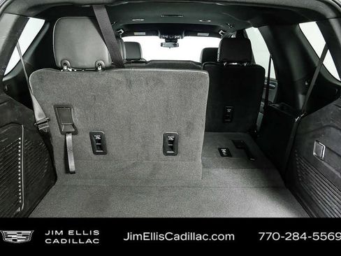 Used 2025 Chevrolet Tahoe LT RWD image 32