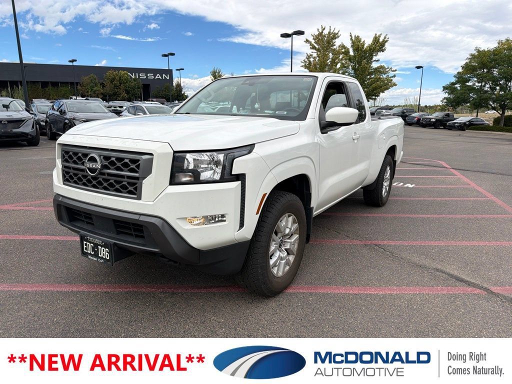 Used 2022 Nissan Frontier SV AWD/4WD image 1