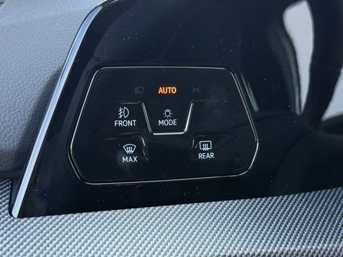 New 2026 Volkswagen GTI SE FWD image 19