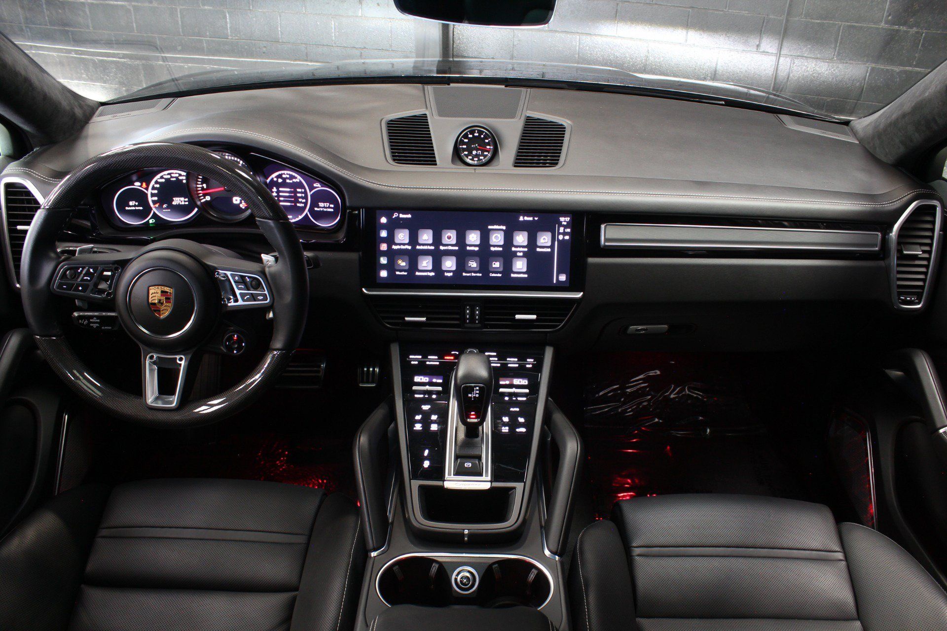 Used 2022 Porsche Cayenne Turbo AWD/4WD image 31