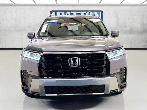 New 2026 Honda Pilot image 2