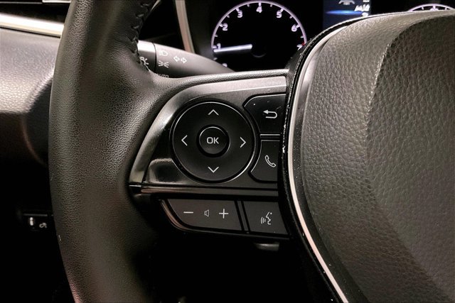 Used 2025 Toyota Corolla SE FWD image 18
