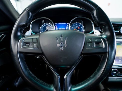 Used 2014 Maserati Quattroporte GTS RWD image 32