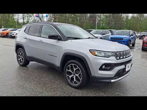 Certified 2025 Jeep Compass Limited AWD/4WD image 2