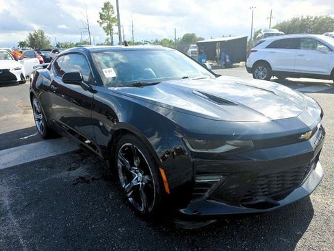 Used 2016 Chevrolet Camaro SS RWD image 5