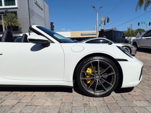 Used 2023 Porsche 911 Carrera image 23