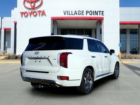 Used 2022 Hyundai Palisade Calligraphy image 5