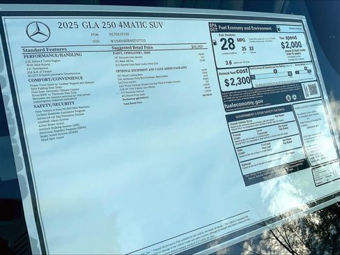 Used 2025 Mercedes-Benz GLA 250 4MATIC image 18