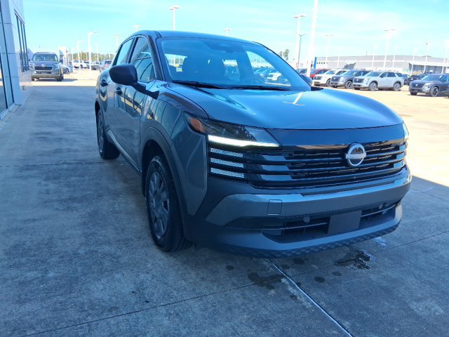 Used 2025 Nissan Kicks S FWD image 9